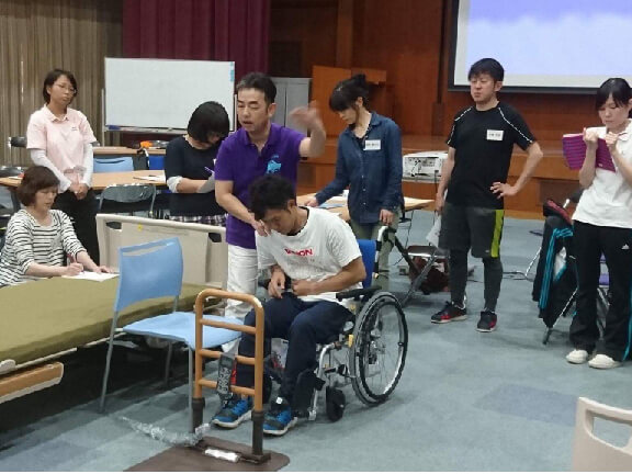 介護研修の様子